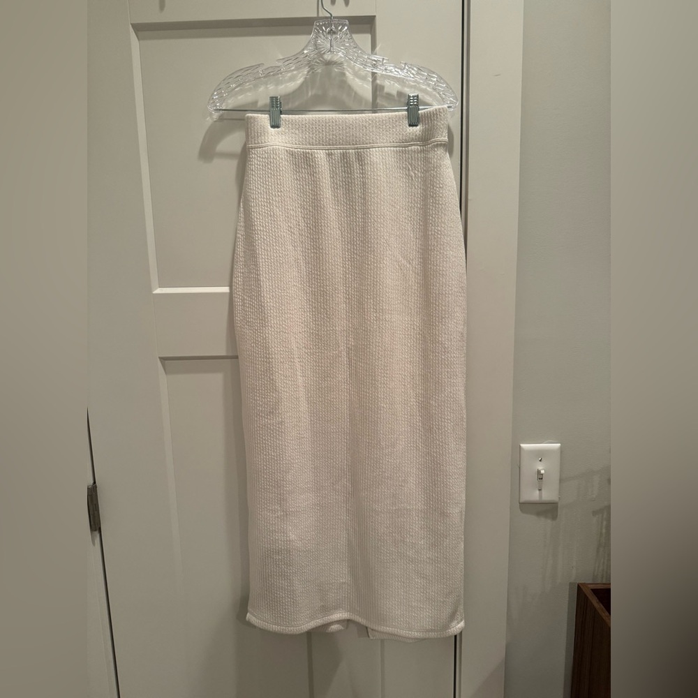 NEW W/ TAGS - Knit Two Piece Skirt Set; SM Skirt & XS Top - Picture 5 of 8